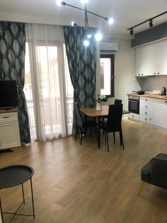Central Square Кутаиси Экстерьер фото